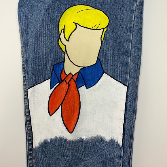 Fred Jones “ Scooby doo” Hand painted Custom Jeans - Picture 1 of 3